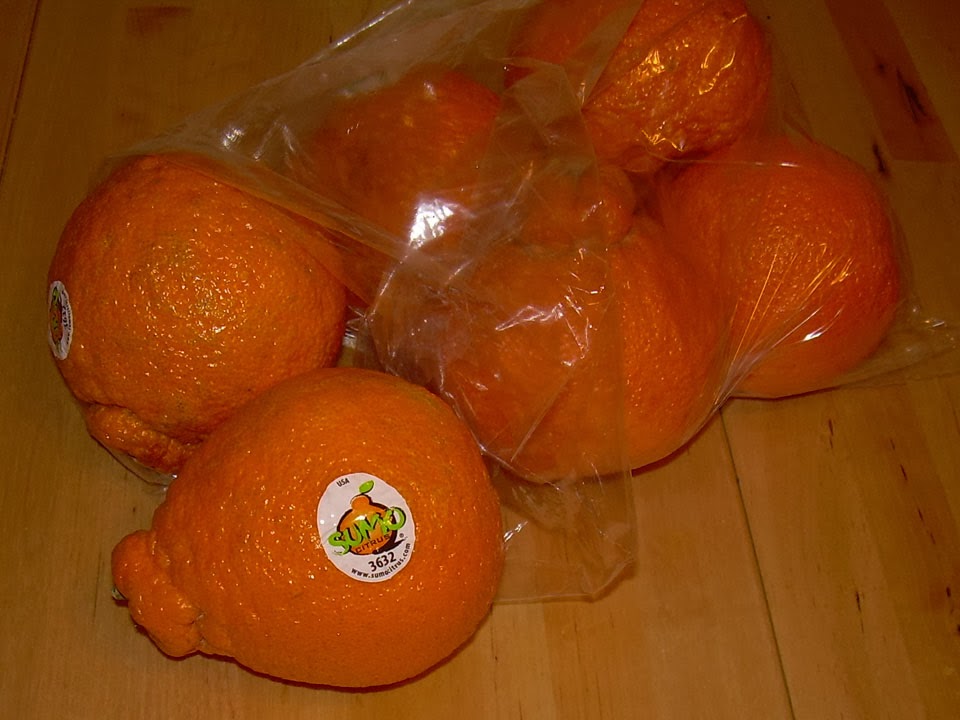 turns out sumo citrus are giant mandarins from Japan & they lived up t, fruit
