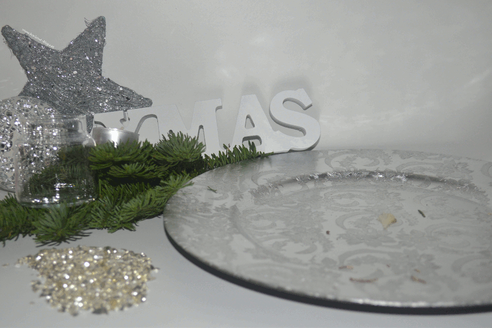 Adventskränzchen: Weihnachtlicher Deko-Tipp "Xmas-Teller"