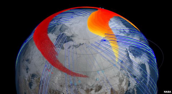 Tragedi Meteor Rusia Masih Menyisakan Debu di Angkasa Tragedi Meteor Rusia Masih Menyisakan Debu di Angkasa