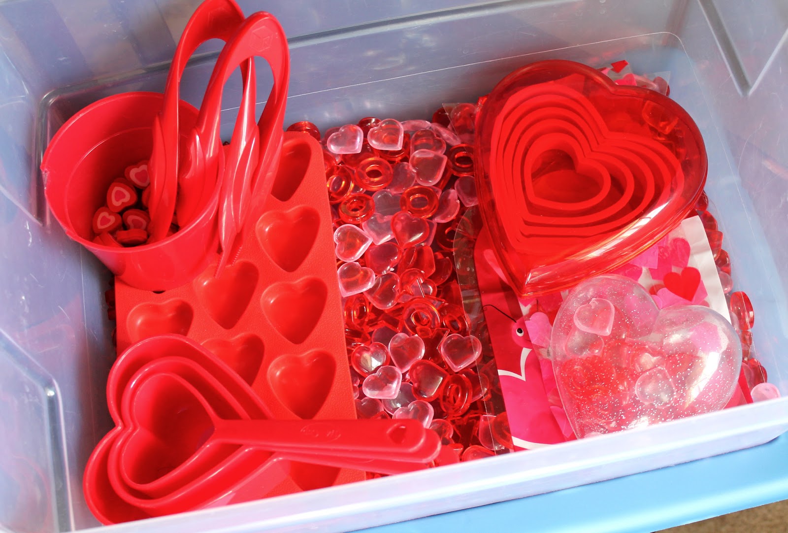 what's up at the white house: sensory bin - valentine theme