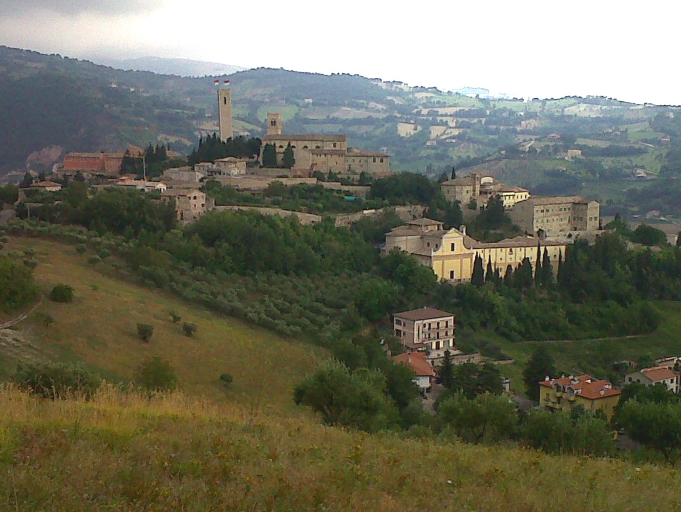 Di qua e di la SAN SEVERINO MARCHE (Septémpeda) Provincia di Macerata