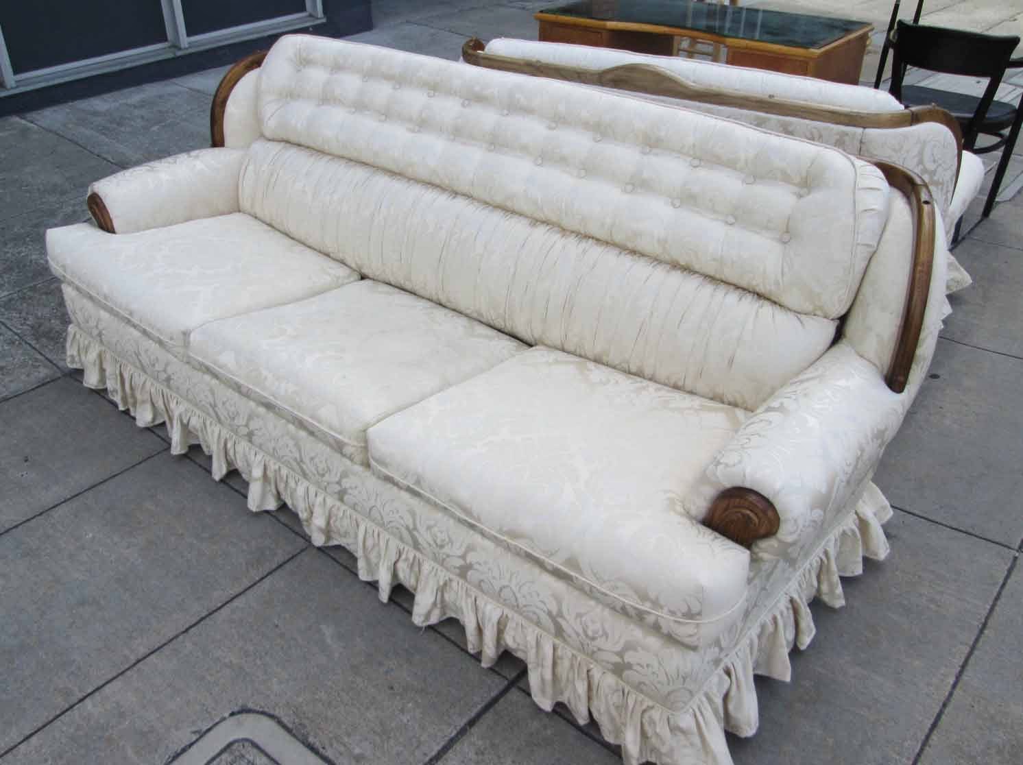 Uhuru Furniture Collectibles Sold Early American Style Sofa Sold Early American Style Sofa Sleeper 95