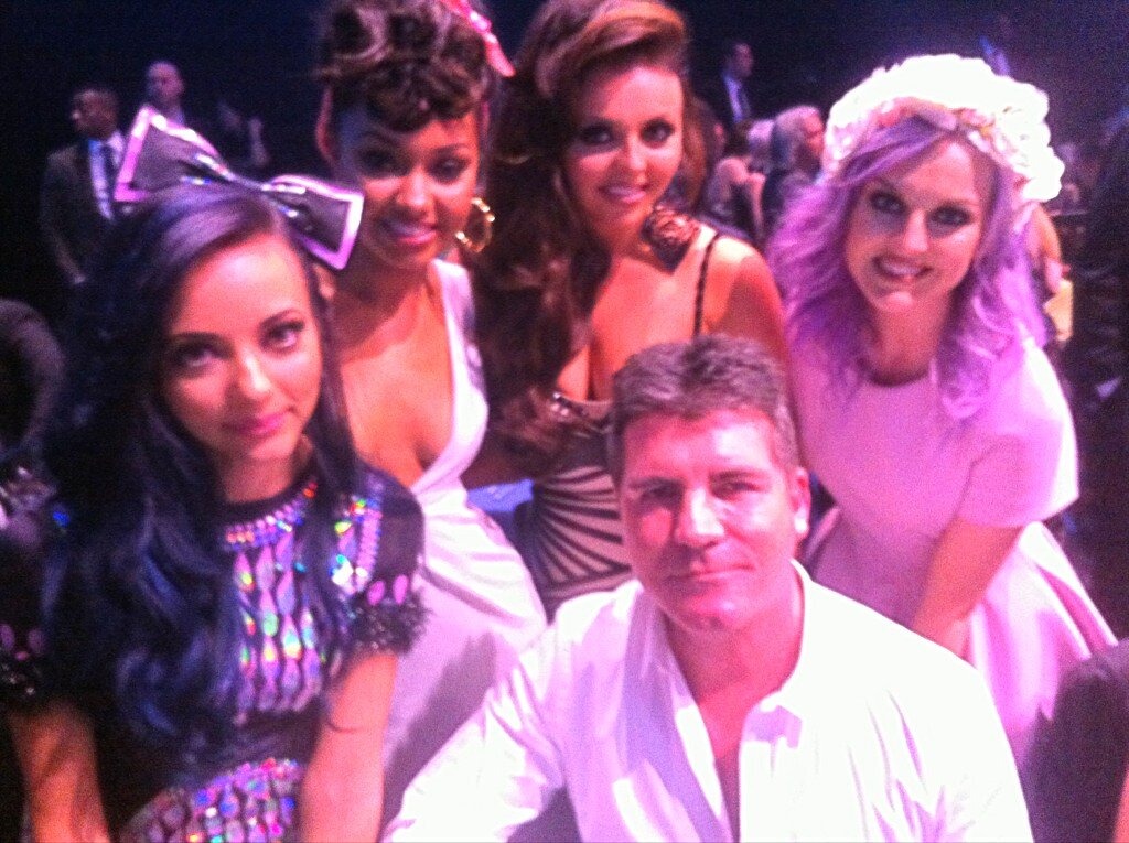 Little Mix Army Spain Little Mix anoche con Simon Cowell