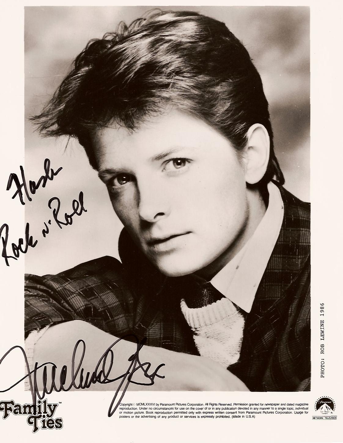 http://4.bp.blogspot.com/-qtBGiHyinXM/TzKarSRGsNI/AAAAAAAADb8/rxq4GnQRd5Y/s1600/michael-j.-fox-wallpaper-hd-1-761091.jpg