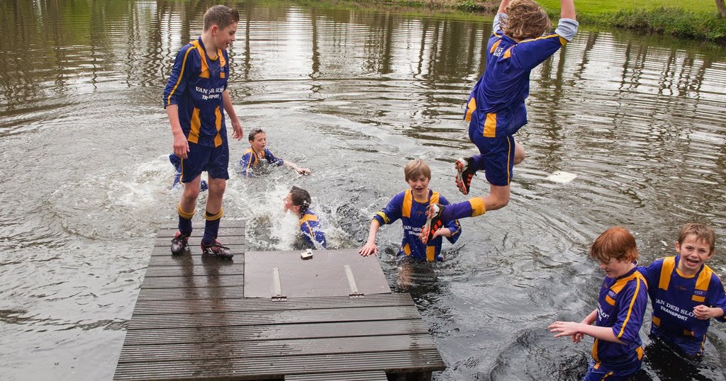 PEkitblog: Team celebration