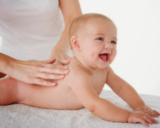 manfaat pijat bayi