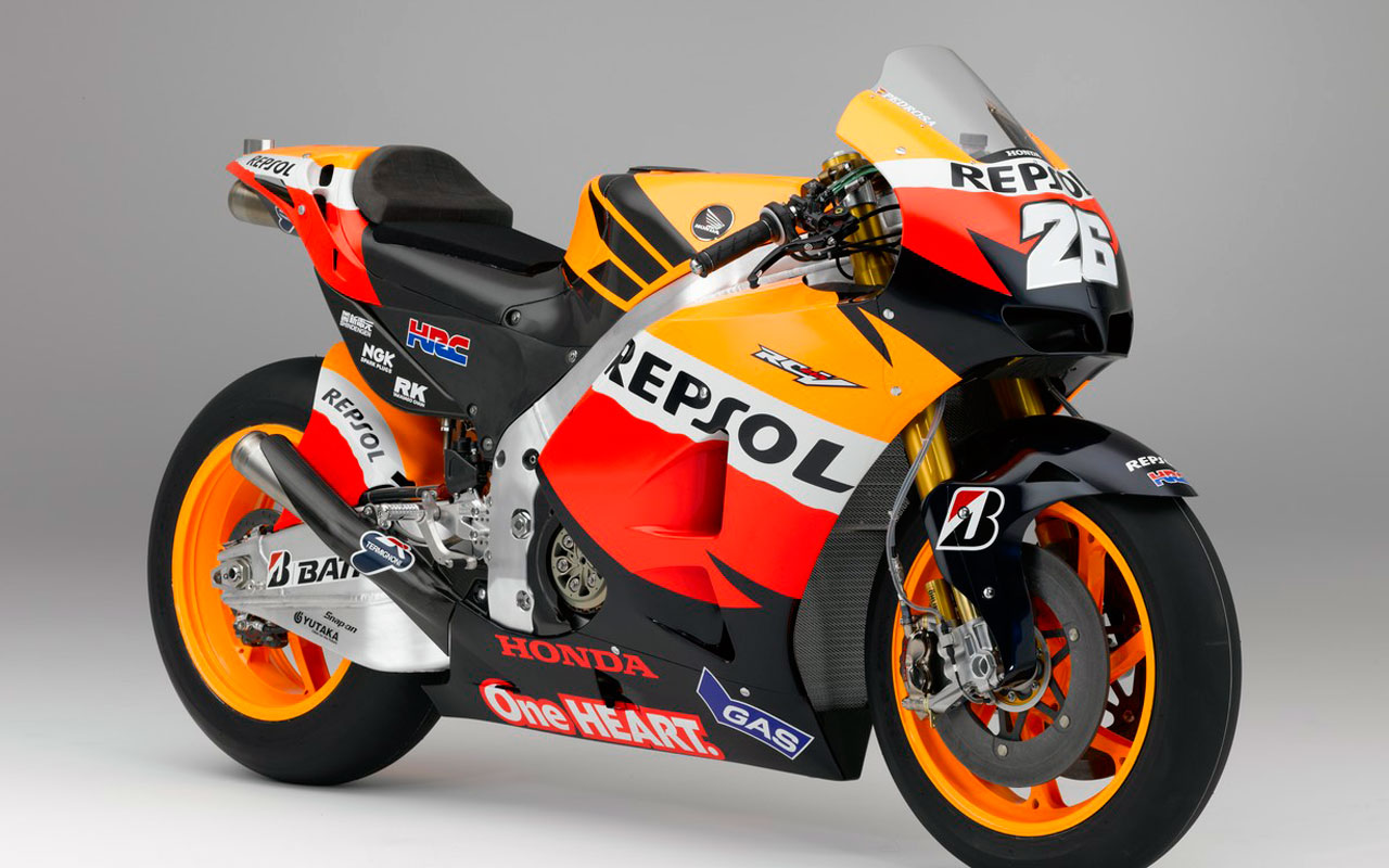 http://4.bp.blogspot.com/-quYyTkZF3cg/T2uKngVQ2II/AAAAAAAAFo4/eRfEk1lctAA/s1600/honda-rc213v-wallpaper-2012-4.jpg