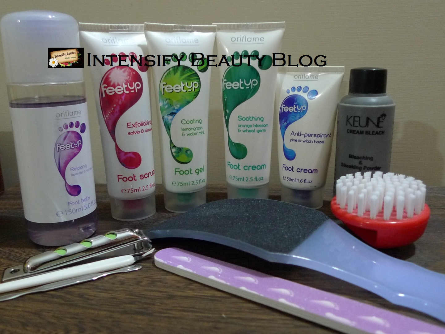 My Pedicure Routine using oriflame feet up range Myra Voices!