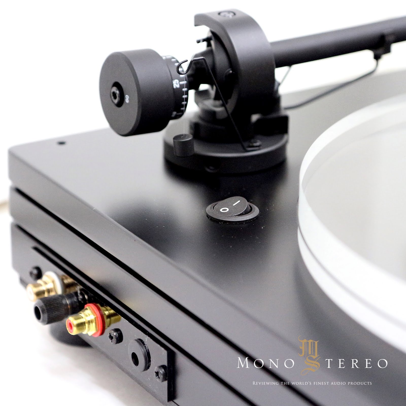 NEW HORIZON TURNTABLES FROM ITALY M & S Ultimate HighFidelity