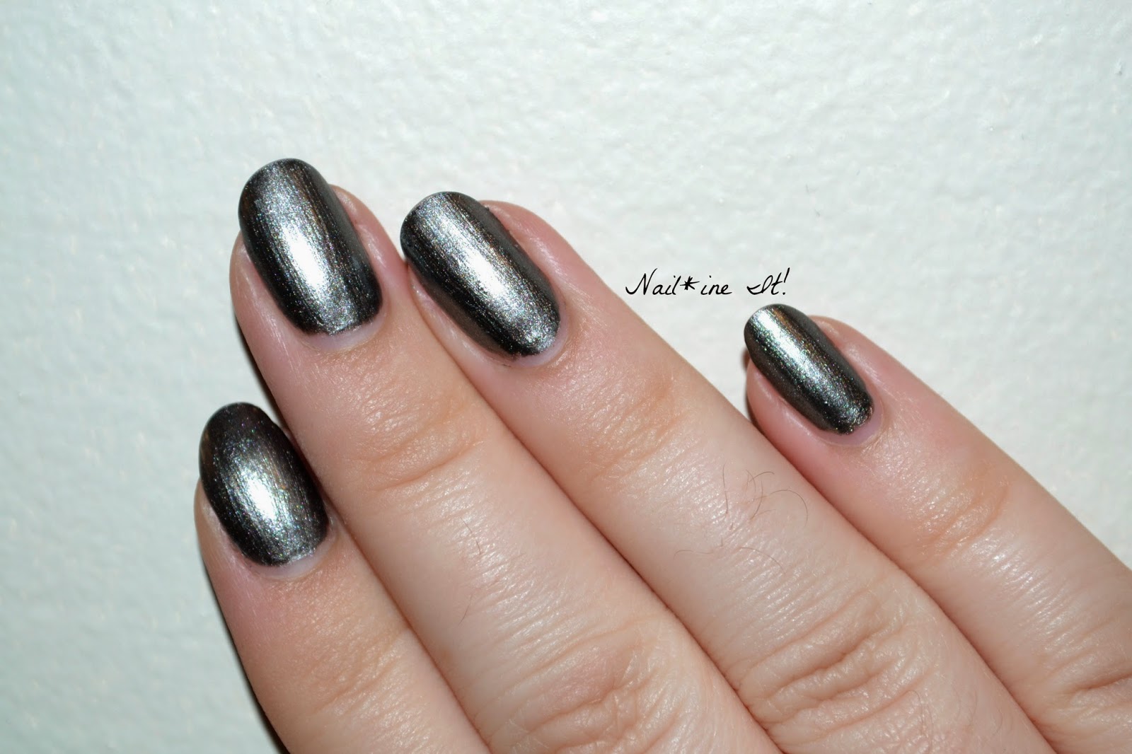 Nail*ine It! LVX Graphite Texturized (+Swatches)