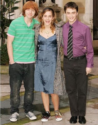 Evolusi Pelakon Pelakon Filem Harry Potter Dari Kecil Hingga Dewasa harry potter cast through the years billyinfo12 Evolusi Pelakon Pelakon Filem Harry Potter Dari Kecil Hingga Dewasa