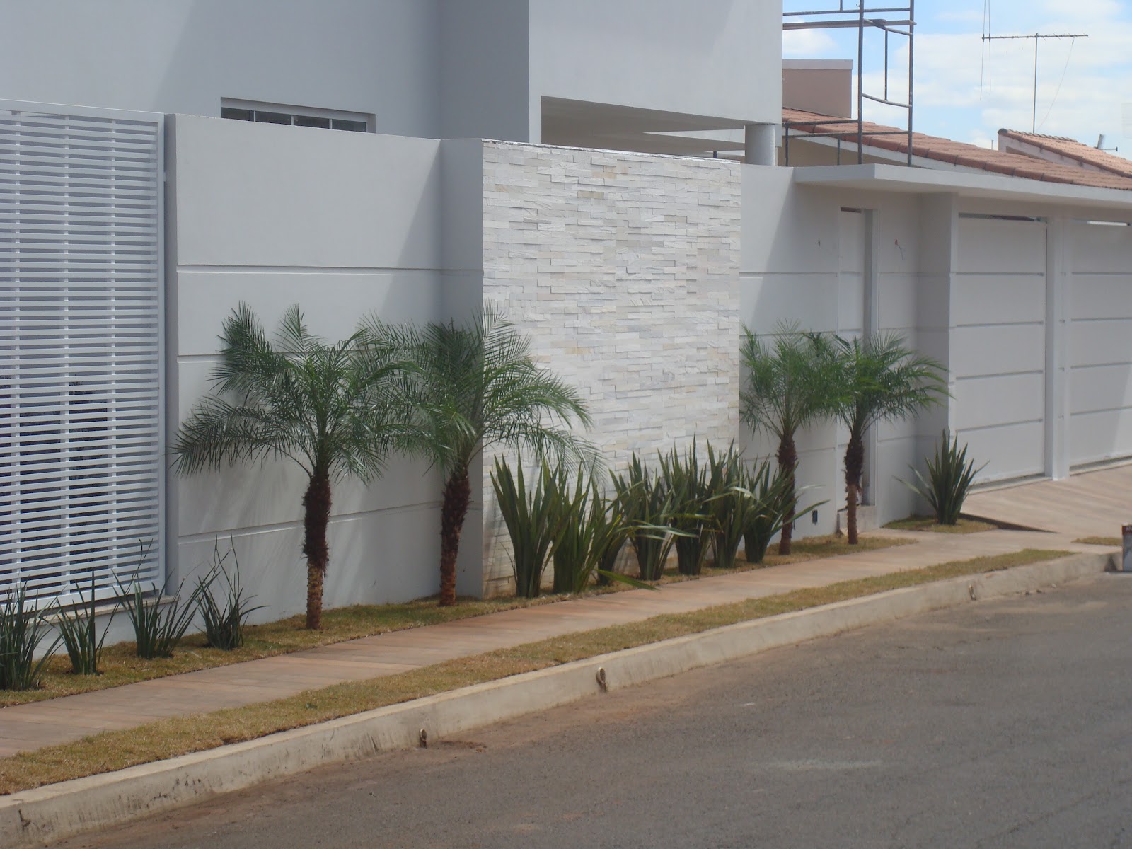 fotos jardim na calcada:Construindo um Castelinho: Paisagismo na calçada fotos jardim na calcada:Construindo um Castelinho: Paisagismo na calçada