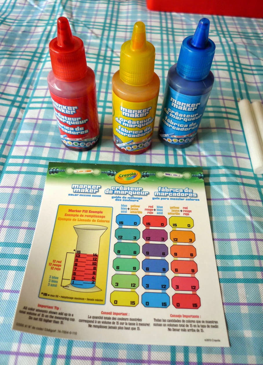 MrsMommyHolic: Make your own colors with the Crayola Marker Maker