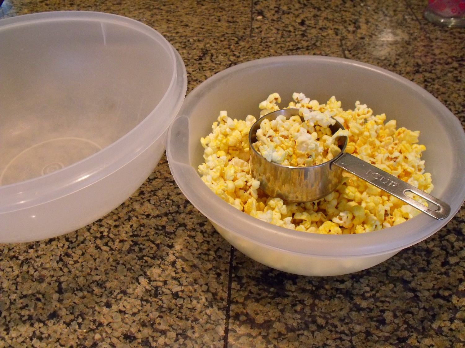 Clever, Crafty, Cookin' Mama Almond Bark Popcorn