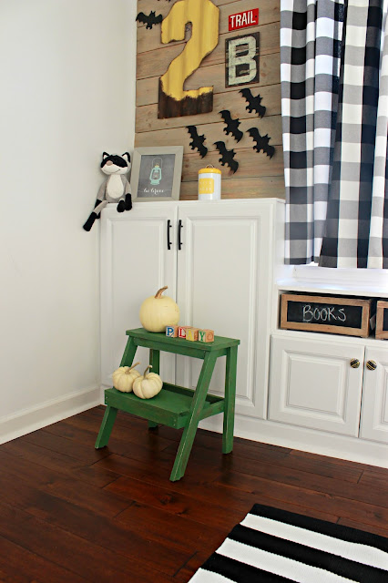 Build a step stool for your kids! Allows them to explore their independence in hand washing and dental hygiene. DIY Step Stool Color | Humming Bird Green by @behr mixed with #bbfrosch chalk paint powder