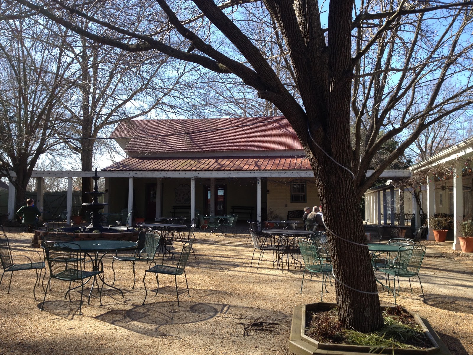 At the Lamppost Ingleside Plantation Vineyards