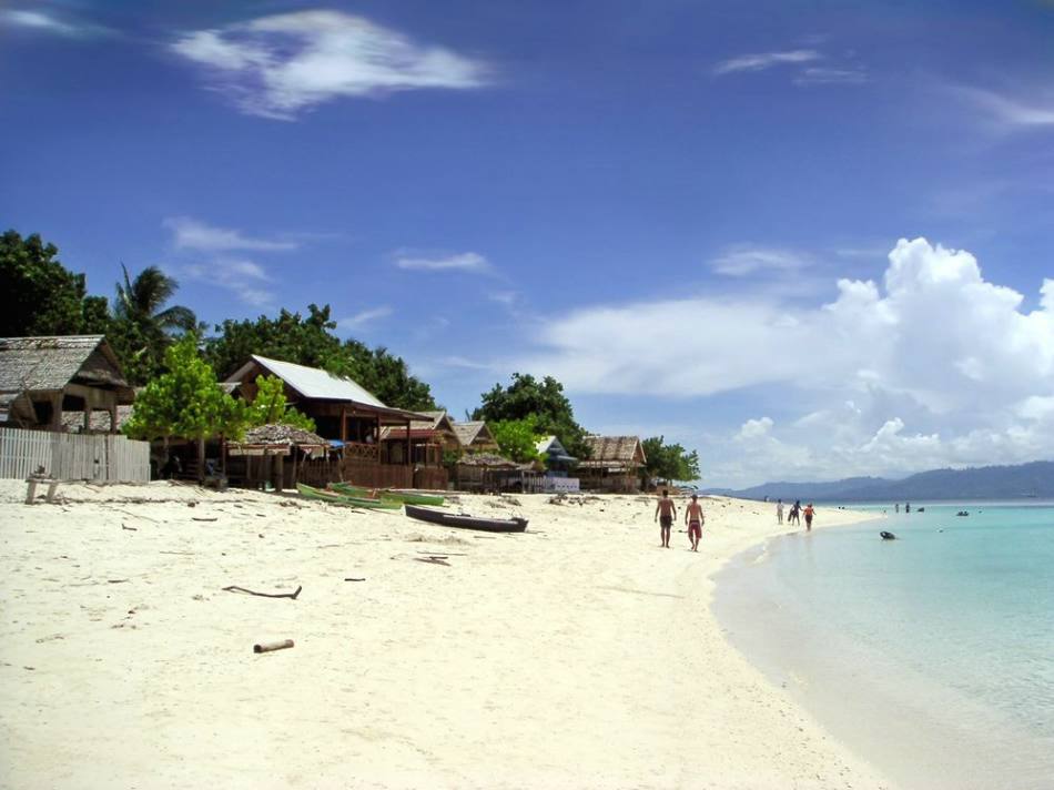 Pesona Pantai Tanjung Karang Donggala Masih Tersembunyi ~ Informasi