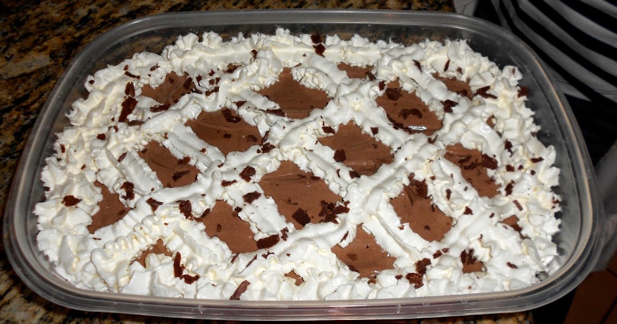 Southern Sweetheart Chocolate Pudding with Swiss Rolls