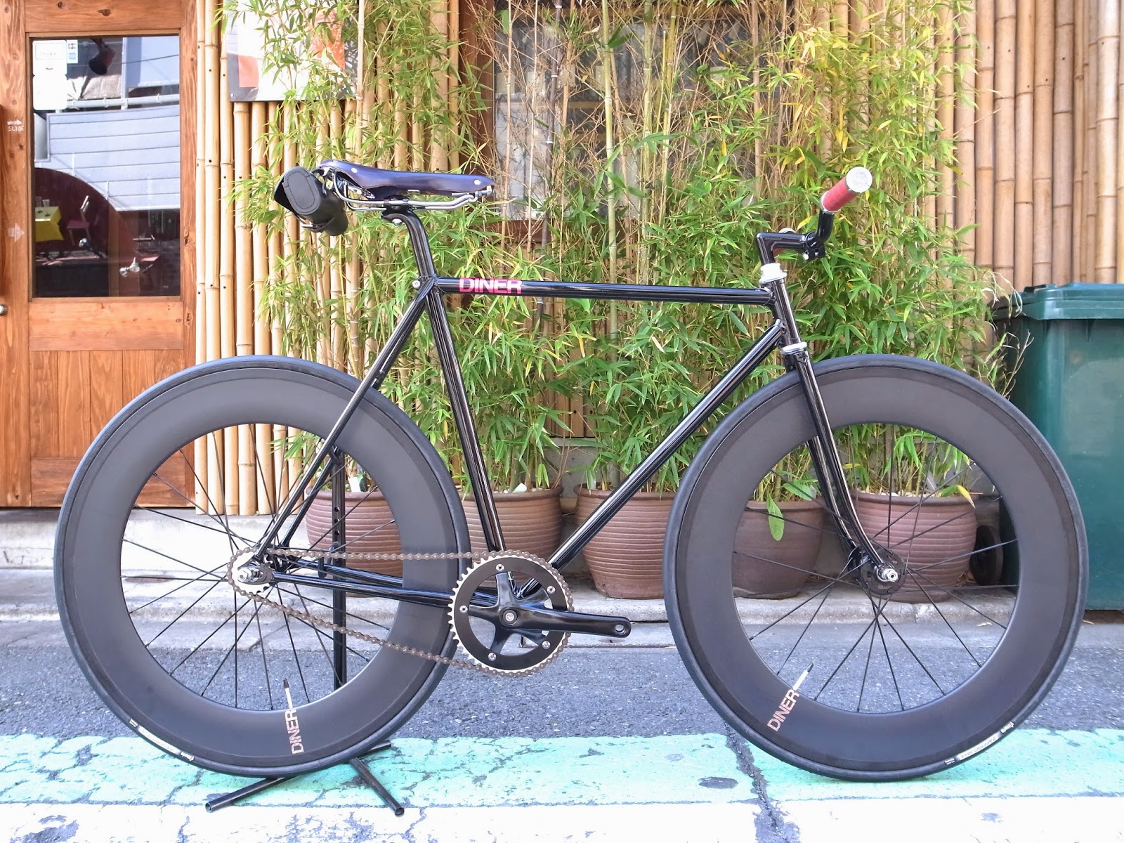 Cartel Bike Brooksでカスタムしました