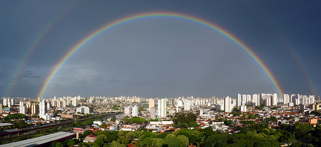 15 fotos incríveis de arco-íris em diversas cidades ao redor do mundo