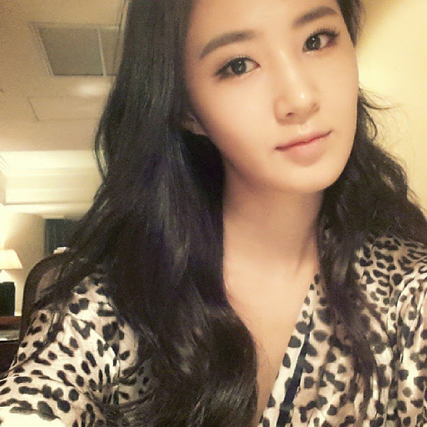 Foto dan Biodata terbaru Yuri SNSD Foto dan Fact terbaru