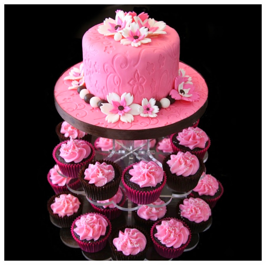 HD BIRTHDAY WALLPAPER : Happy Birthday Cakes for Girls Friends