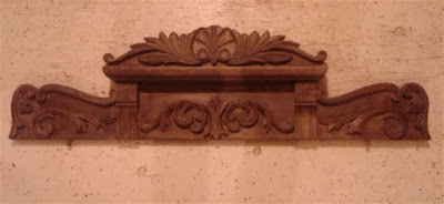 Architectural Salvaged Piece To Beautiful Entry Mirror By Cripple Creek Woodworks - Featured On Furniture Flippin'