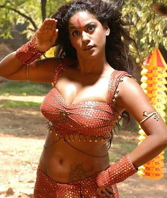 Mumait Khan sexy picture