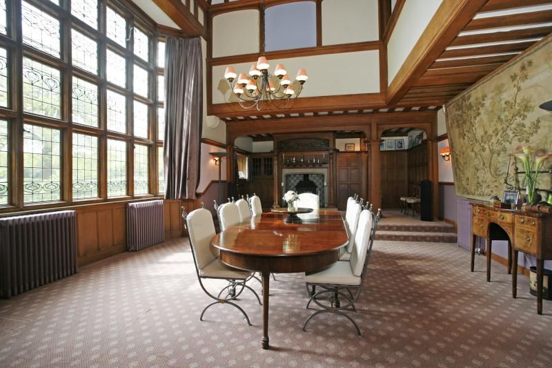 Tudor Style Kitchens Tudor Style Kitchens