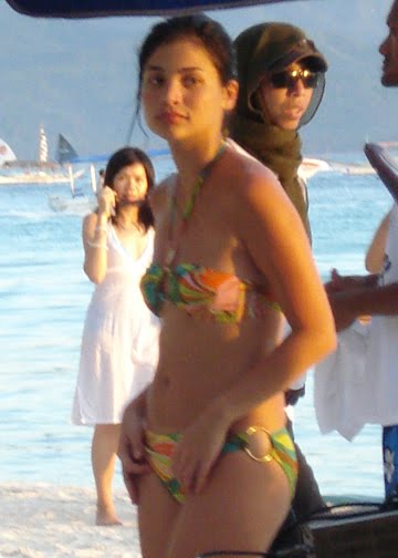 anne curtis candid bikini photo 04