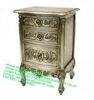 Mebel jepara mebel jati jepara mebel jati ukiran jepara nakas jati ukir klasik cat duco classic furniture jati jepara code NKSJ 140 NAKAS JATI UKIRAN JEPARA Mebel jepara mebel jati jepara mebel jati ukiran jepara nakas jati ukir klasik cat duco classic furniture jati jepara code NKSJ 140 NAKAS JATI UKIRAN JEPARA