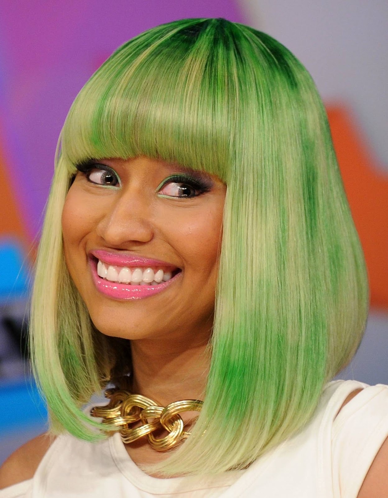 http://4.bp.blogspot.com/-r4tNiwmYbdo/UBMY_VTPVYI/AAAAAAAAF3E/vV-b7-jZH5Y/s1600/nicki_minaj_216.jpg