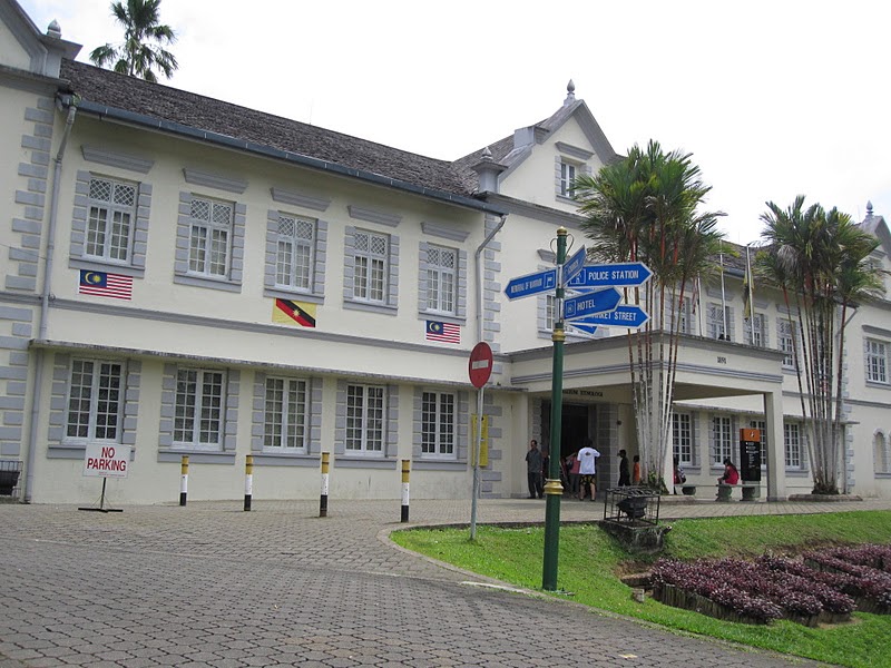 Jeff's Travels: Kuching - Sarawak Museum