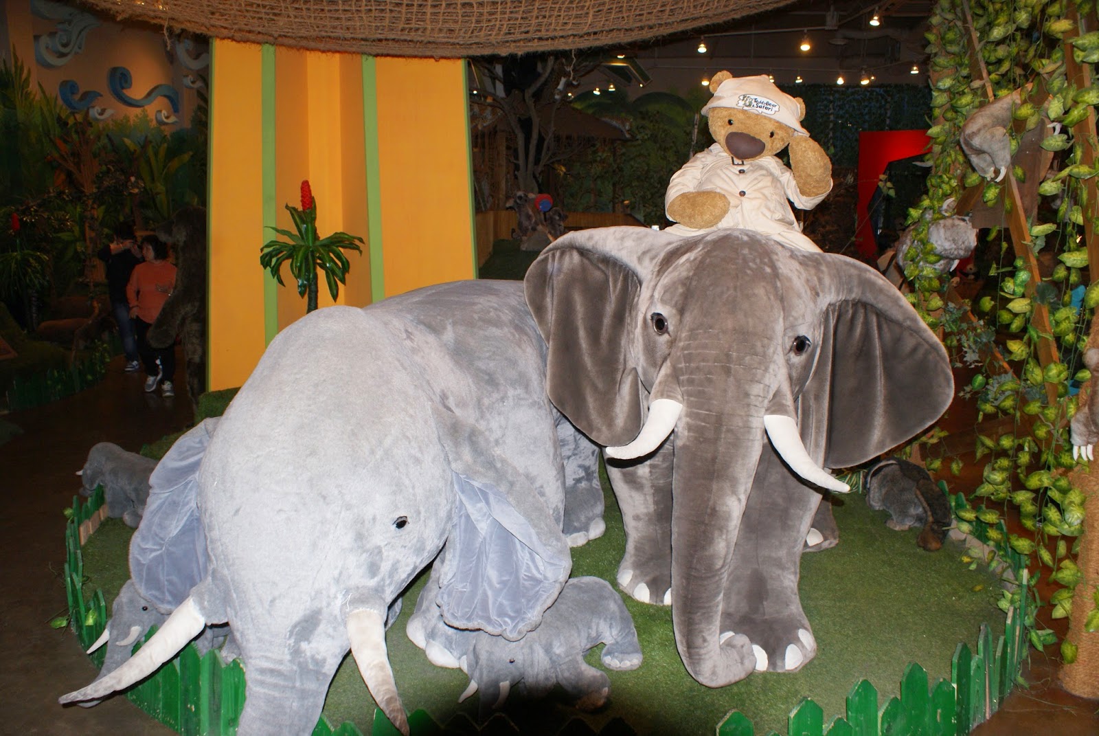 Yauly Jeju IslandTeddy Bear Safari Museum