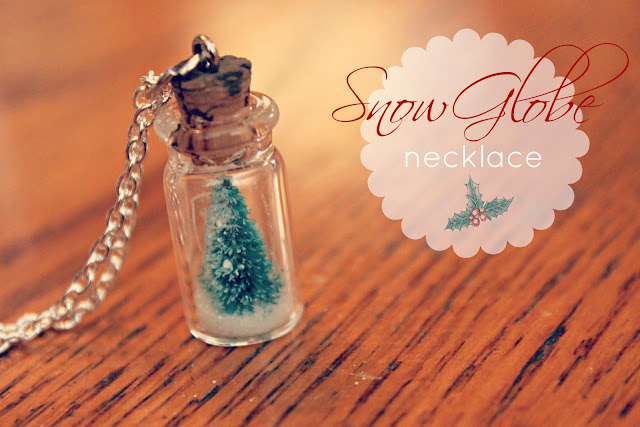 Handmade Gift Idea - Super cute Snow Globe Necklace Tutorial. Perfect for Christmas Gifts and Stocking Stuffers! Pin it now and make it later!