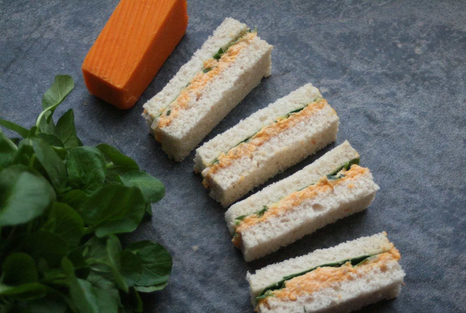 tune 'n fork: Red Leicester Cheddar Spread