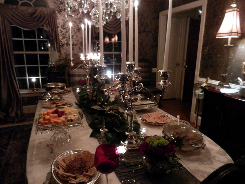 A Perfect Setting: Christmas Decorating 2011 Part 2