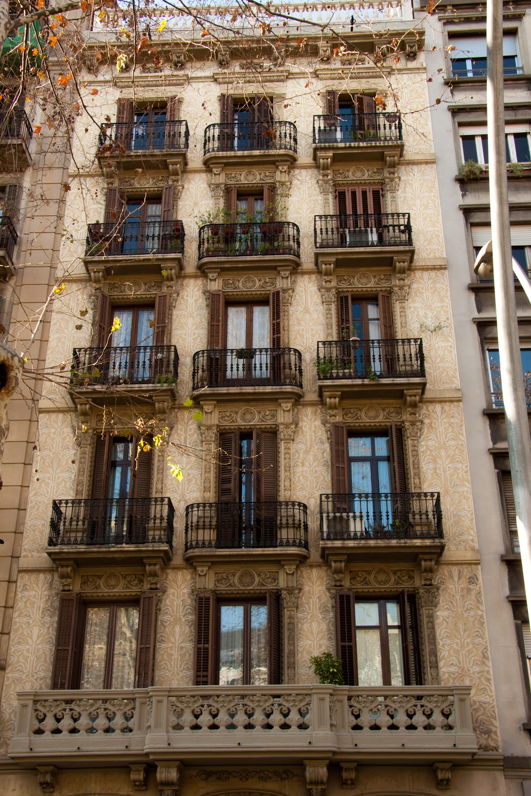 Peach and Thistle: Barcelona: Modernisme Architecture