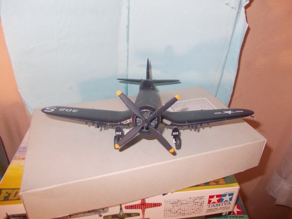 F4U-4B - Corsair Academy 1/48 Tn_Imagem+004