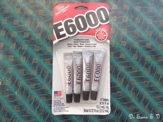 Crafters Corner : Reviewing Glues - E6000