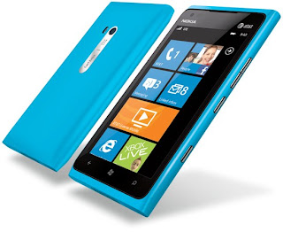 nokia lumia 900 at&t front and back side image