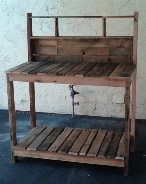 Indoor Pallet Furniture america furniture: indoor and outdoor pallet bench sitting area Indoor Pallet Furniture america furniture: indoor and outdoor pallet bench sitting area