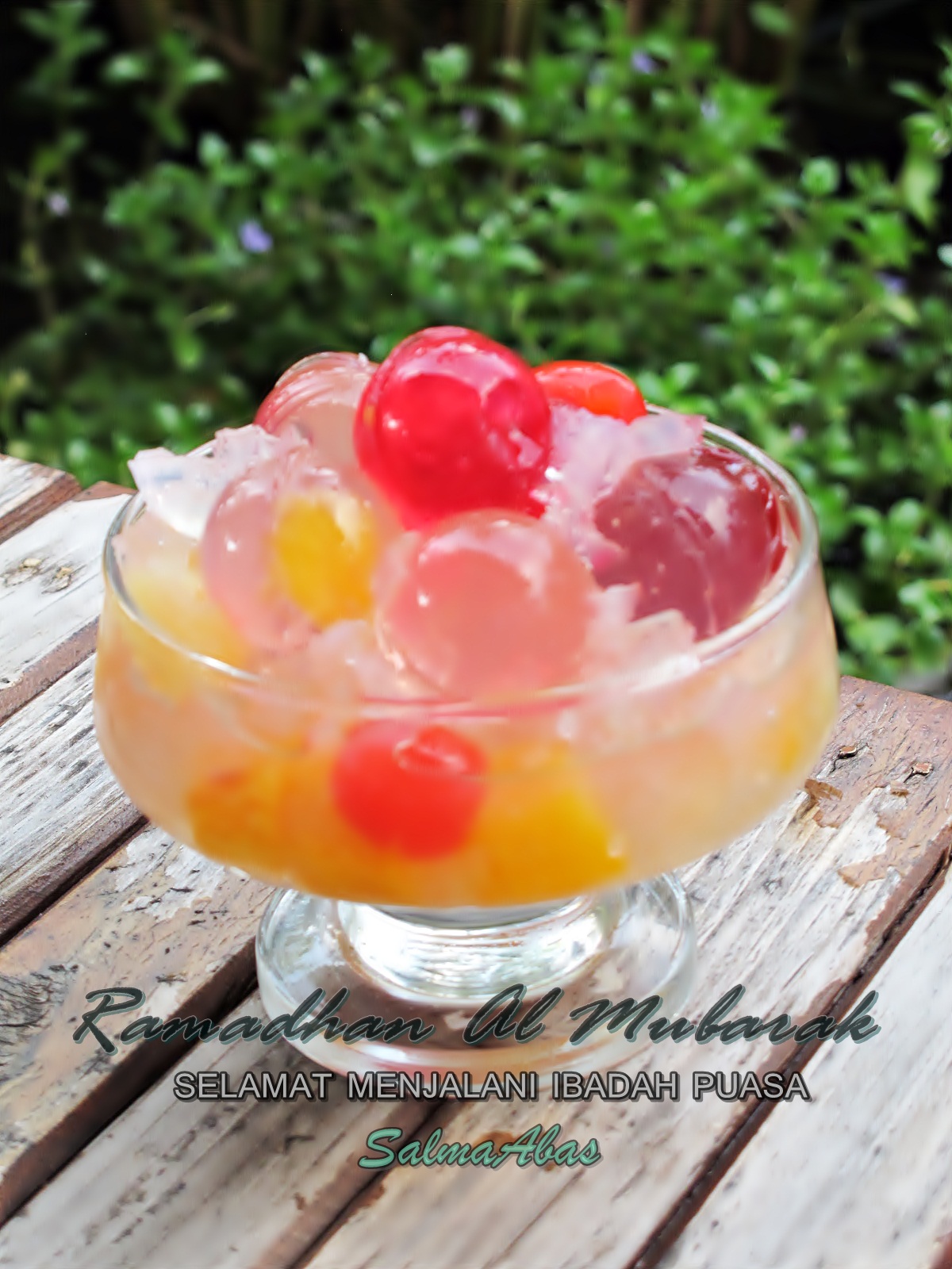 SALMAABAS IN THE KITCHEN Cocktail Jelly Balls