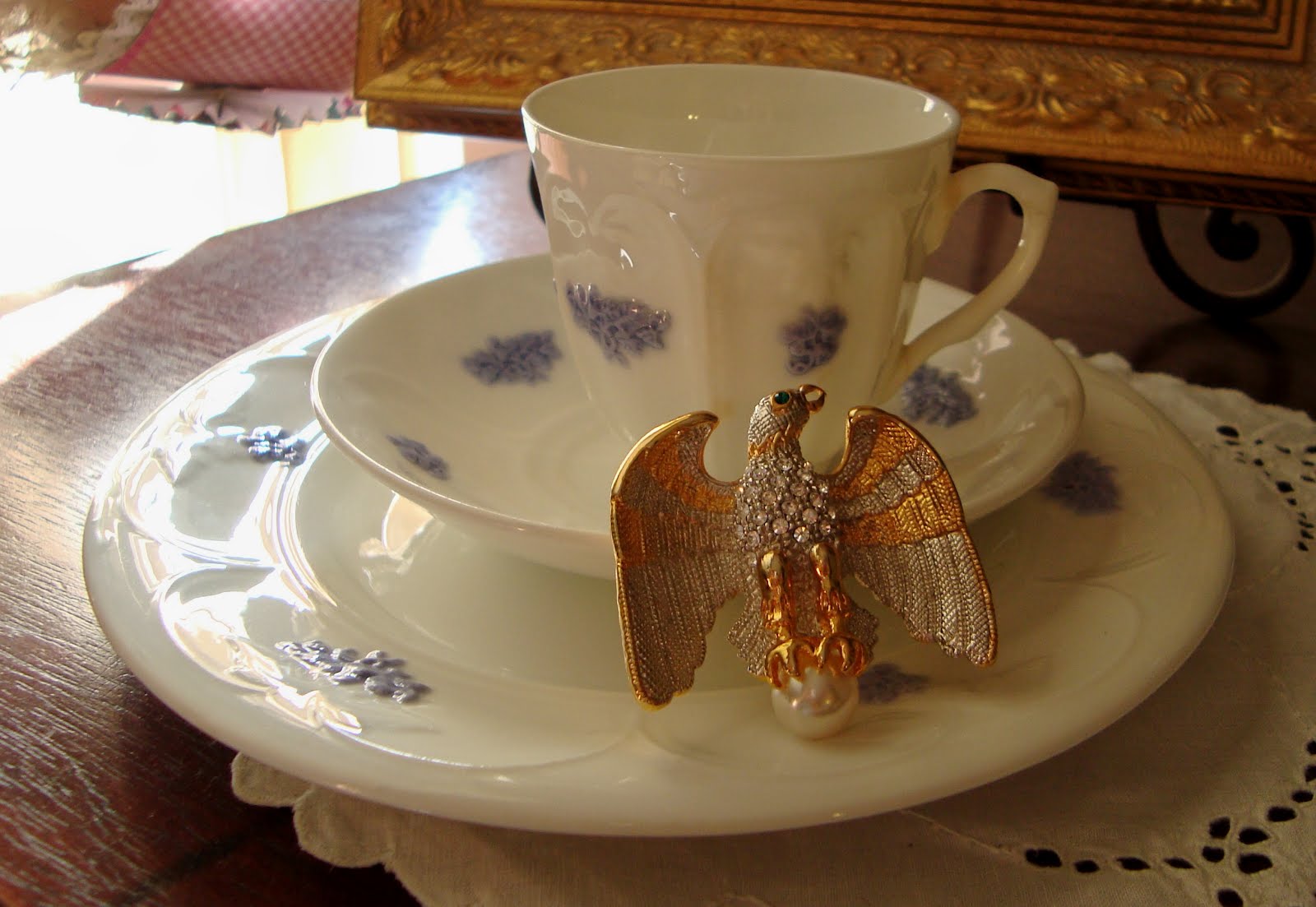 Martha's Favorites RED, WHITE & BLUE TEA CUPS!