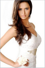 Meenakshi-Dixit-Hot-Photos Meenakshi-Dixit-Hot-Photos