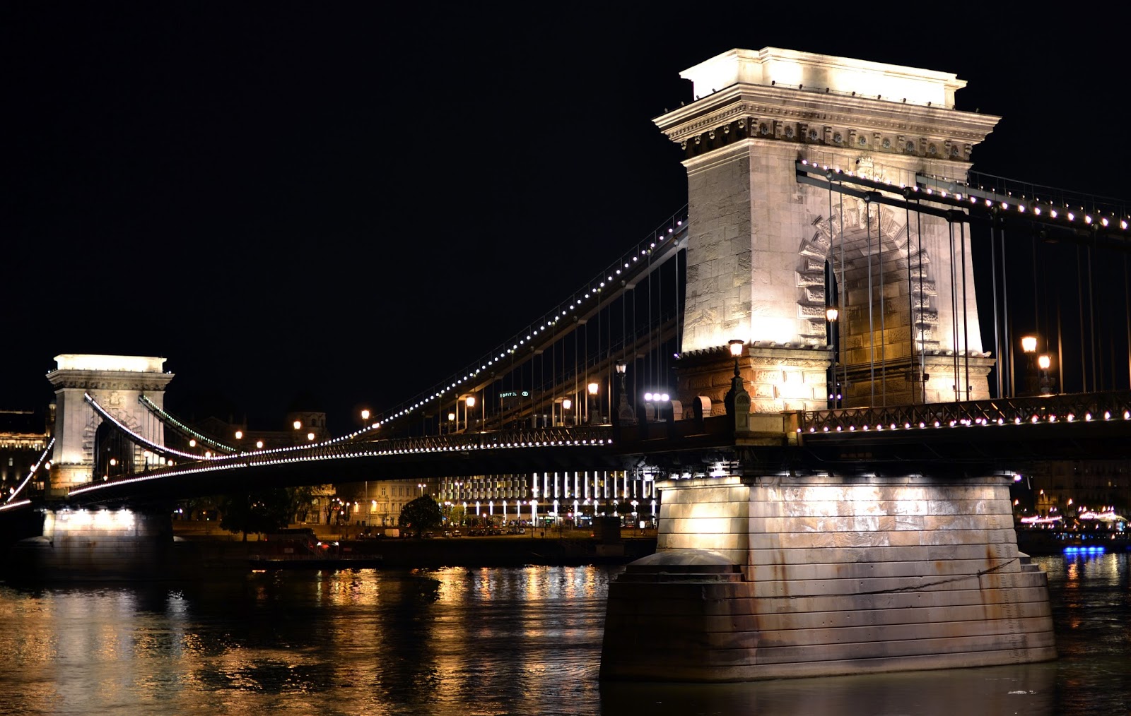 Budapest, photography, night time, architecture, travel, blog, adventure, exploration, chain bridge, Danube,