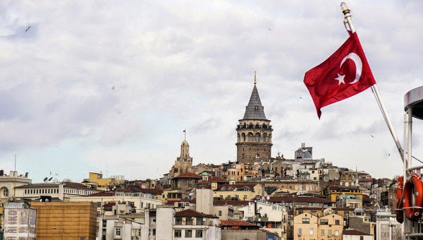 Turquía confirma elecciones anticipadas