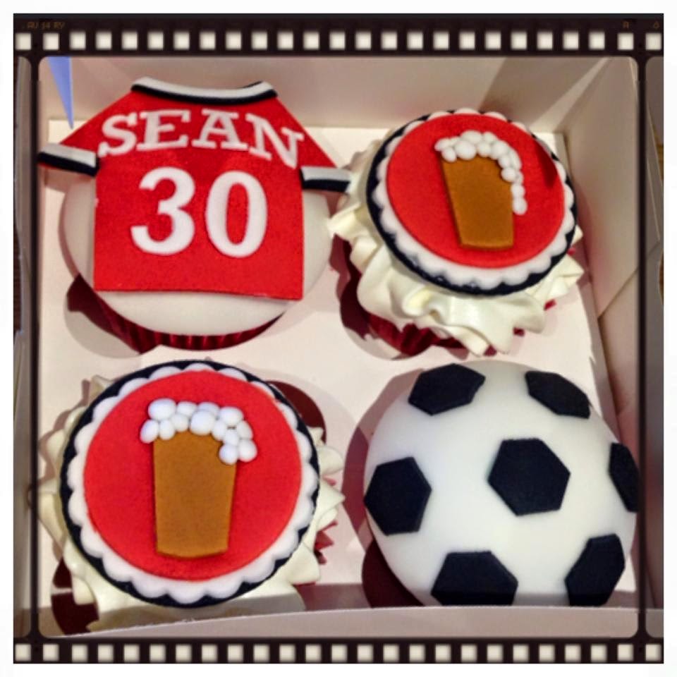 Mrs Marshmallow Liverpool Football and Beer Cupcakes!