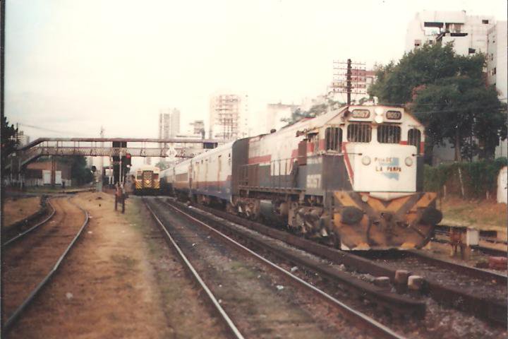 1995 - TREN DE FERROBAIRES (U.E.P.F.P.) -Línea Sarmiento.