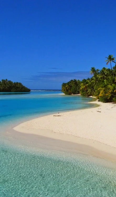 Aroa, Cook Islands: